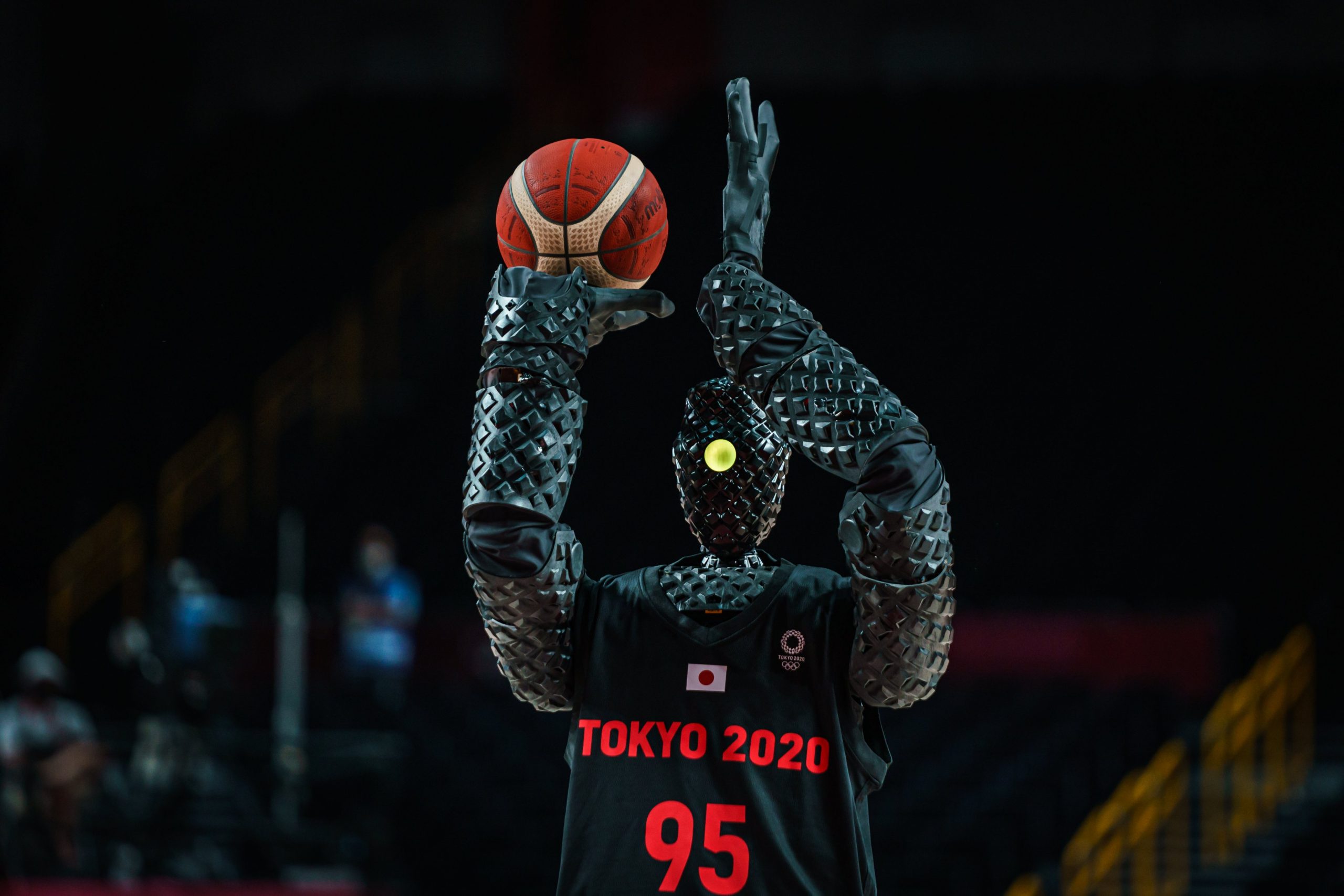 Робот-баскетболист забросил в корзину три мяча на Олимпийских играх в Токио