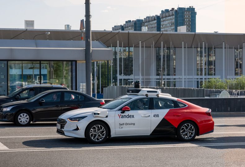 В Москве теперь можно вызвать роботакси «Яндекса»